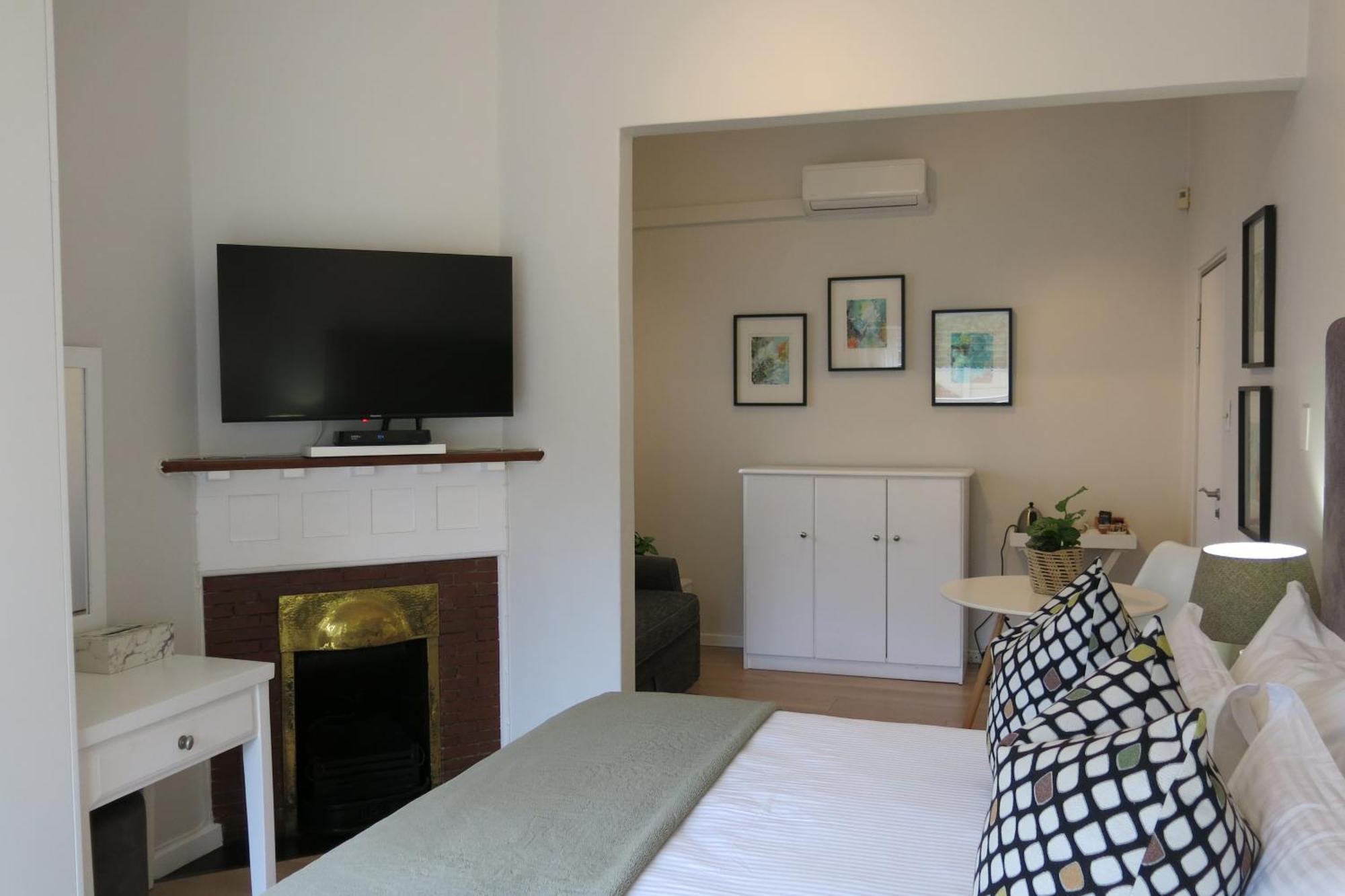 Oakvale Lodge